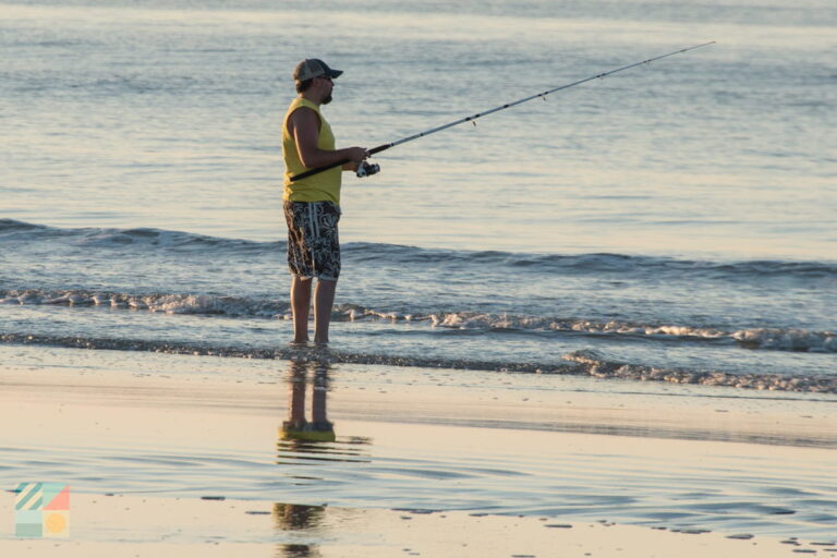 How to Select the Perfect Surf Fishing Leader Material: A Guide